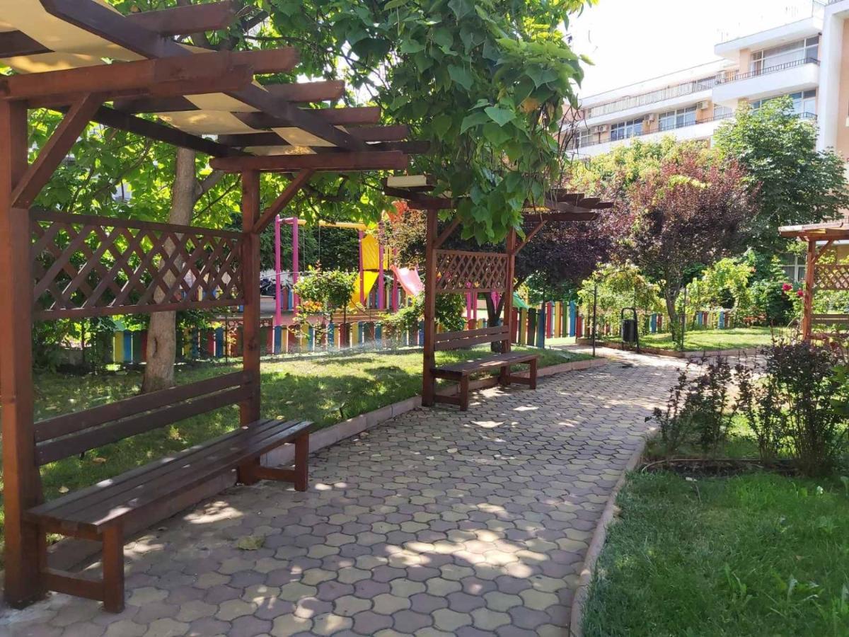 Holiday Apartments Grand Kamelia Sunny Beach Esterno foto