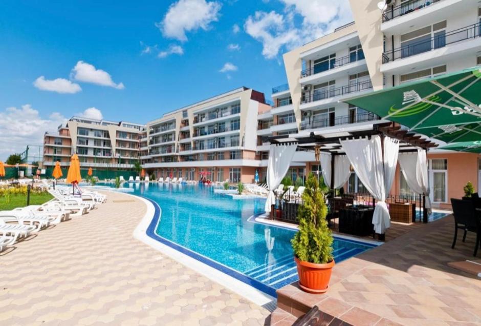 Holiday Apartments Grand Kamelia Sunny Beach Esterno foto