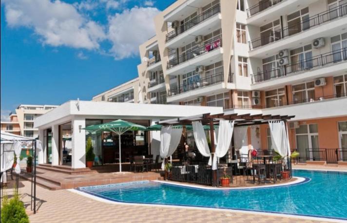 Holiday Apartments Grand Kamelia Sunny Beach Esterno foto