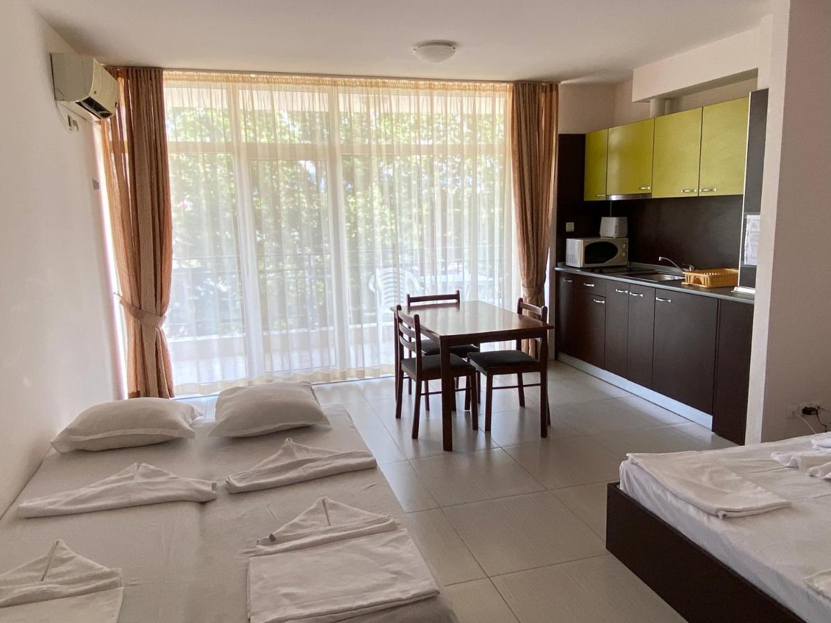Holiday Apartments Grand Kamelia Sunny Beach Esterno foto