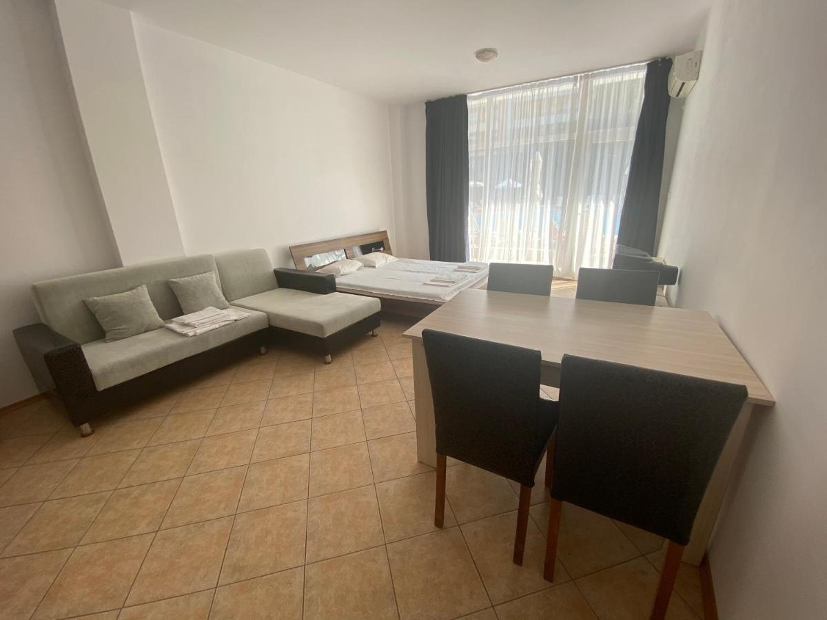 Holiday Apartments Grand Kamelia Sunny Beach Esterno foto