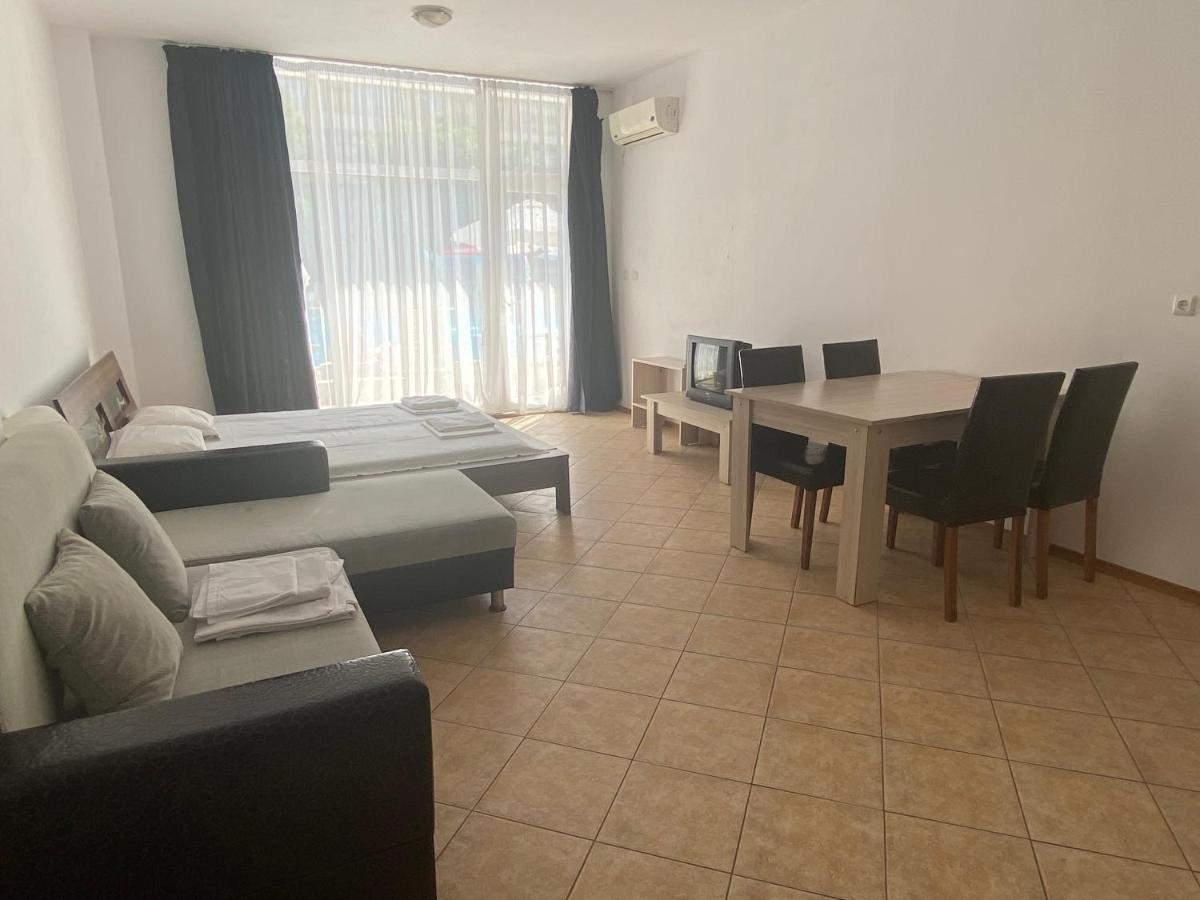Holiday Apartments Grand Kamelia Sunny Beach Esterno foto
