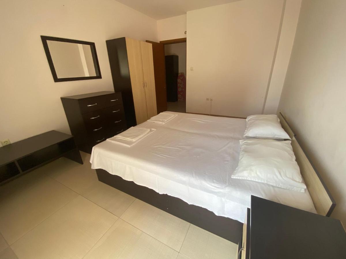 Holiday Apartments Grand Kamelia Sunny Beach Esterno foto